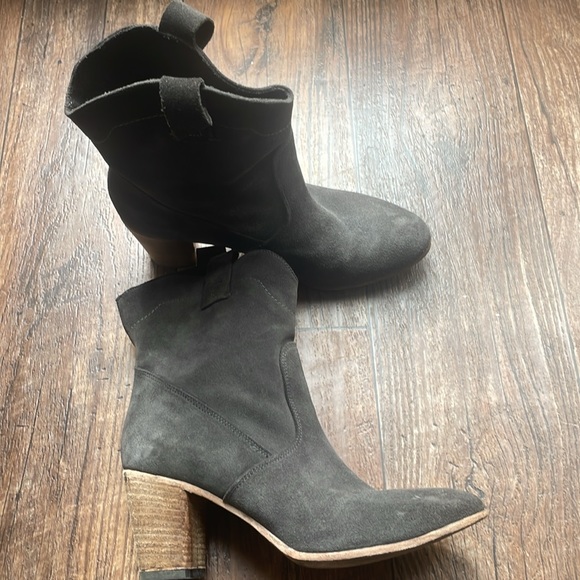 ALBERTO FERMANI Women's Suede Capricia Ankle Boots. Size 36.5. Used good condt. - Picture 8 of 11